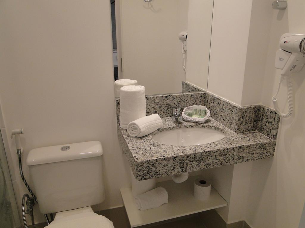 Tulip Inn Vila Velha Vila Velha  Exterior foto